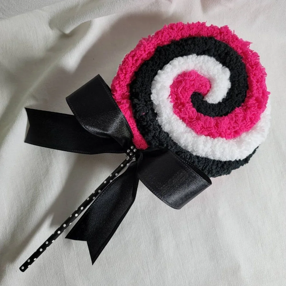 Decorative Chunky Yarn‎ Hot Pink White & Black Lollipops Black w Polka Dot Stick